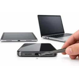 USB-C-aansluiting schoonmaken van telefoon, tablet of laptop